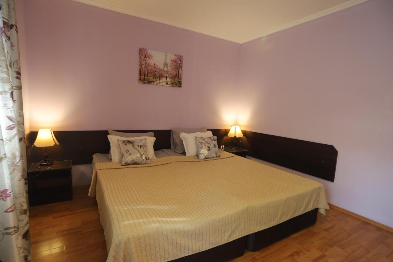 Guest House Yanita Warna Zewnętrze zdjęcie