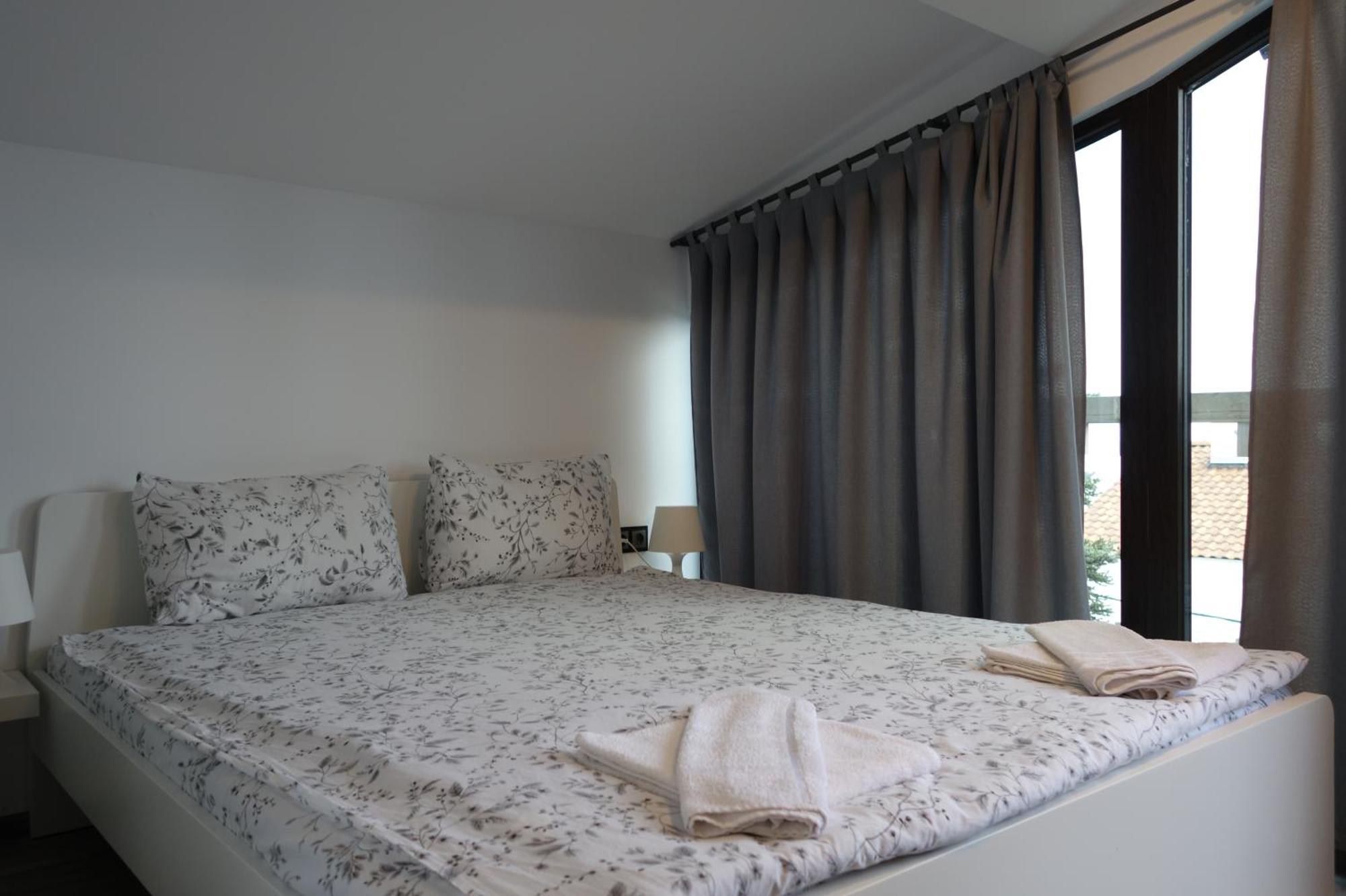 Guest House Yanita Warna Zewnętrze zdjęcie